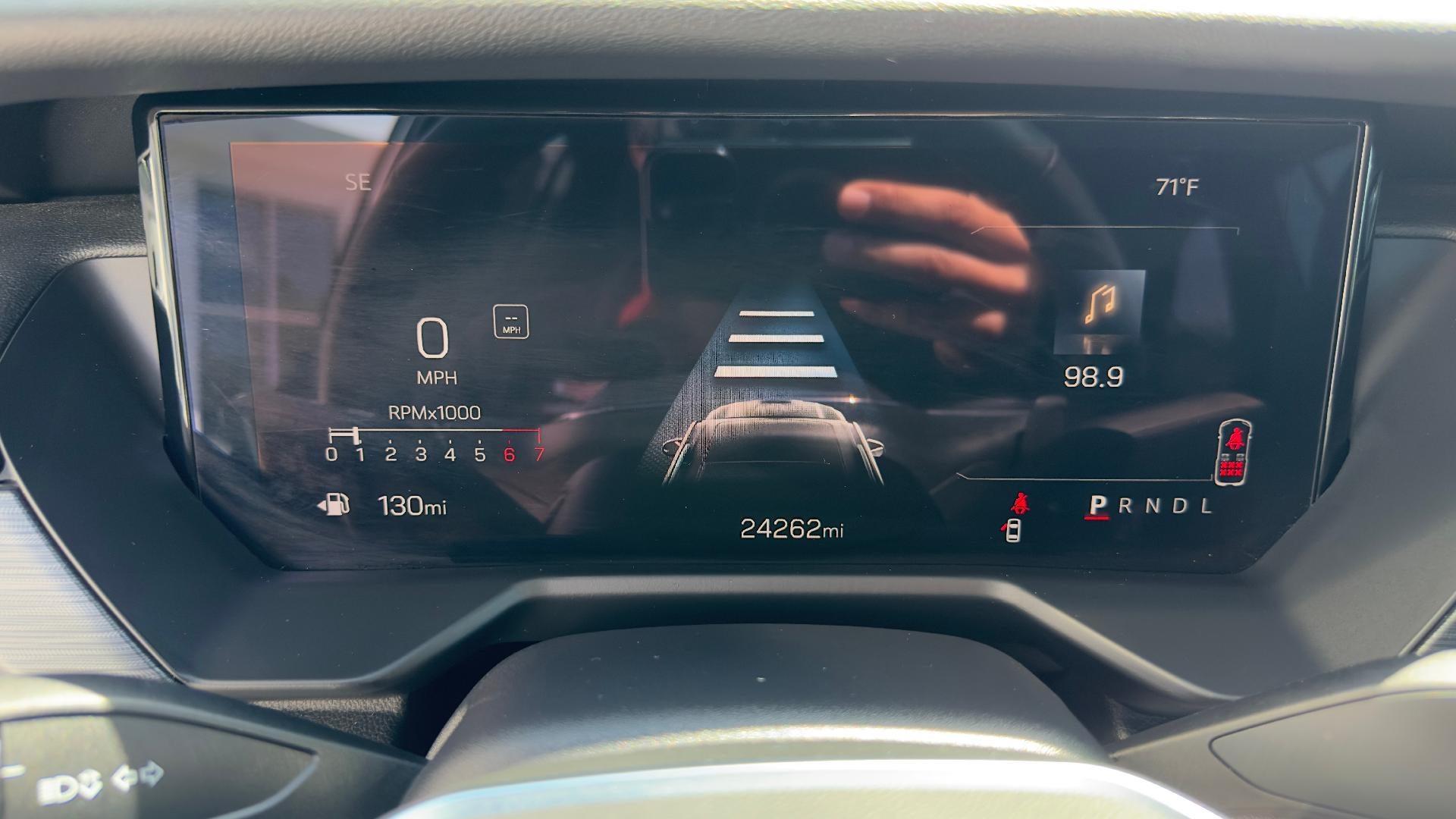 2025 GMC Acadia Elevation