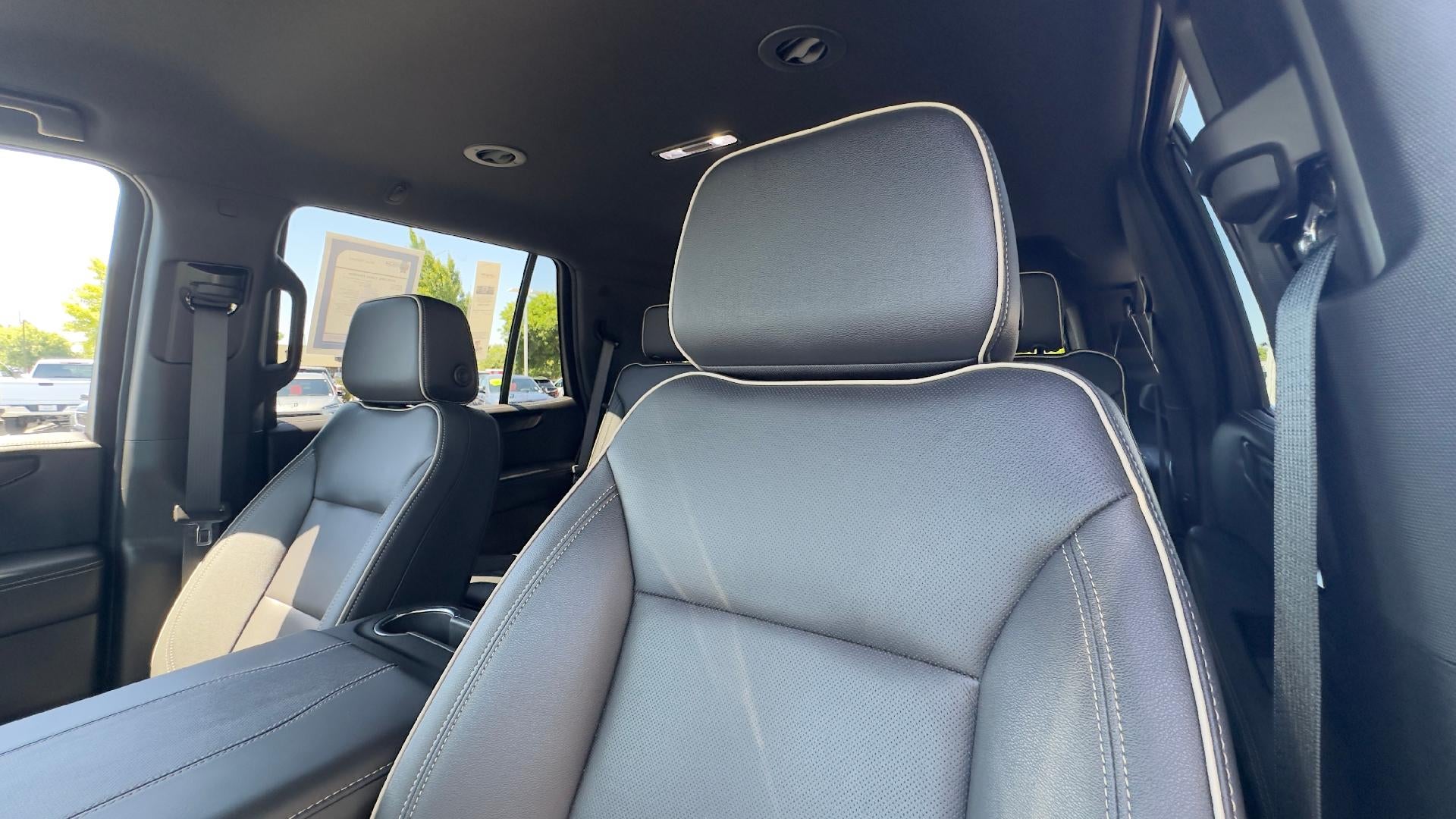 2025 GMC Yukon Elevation