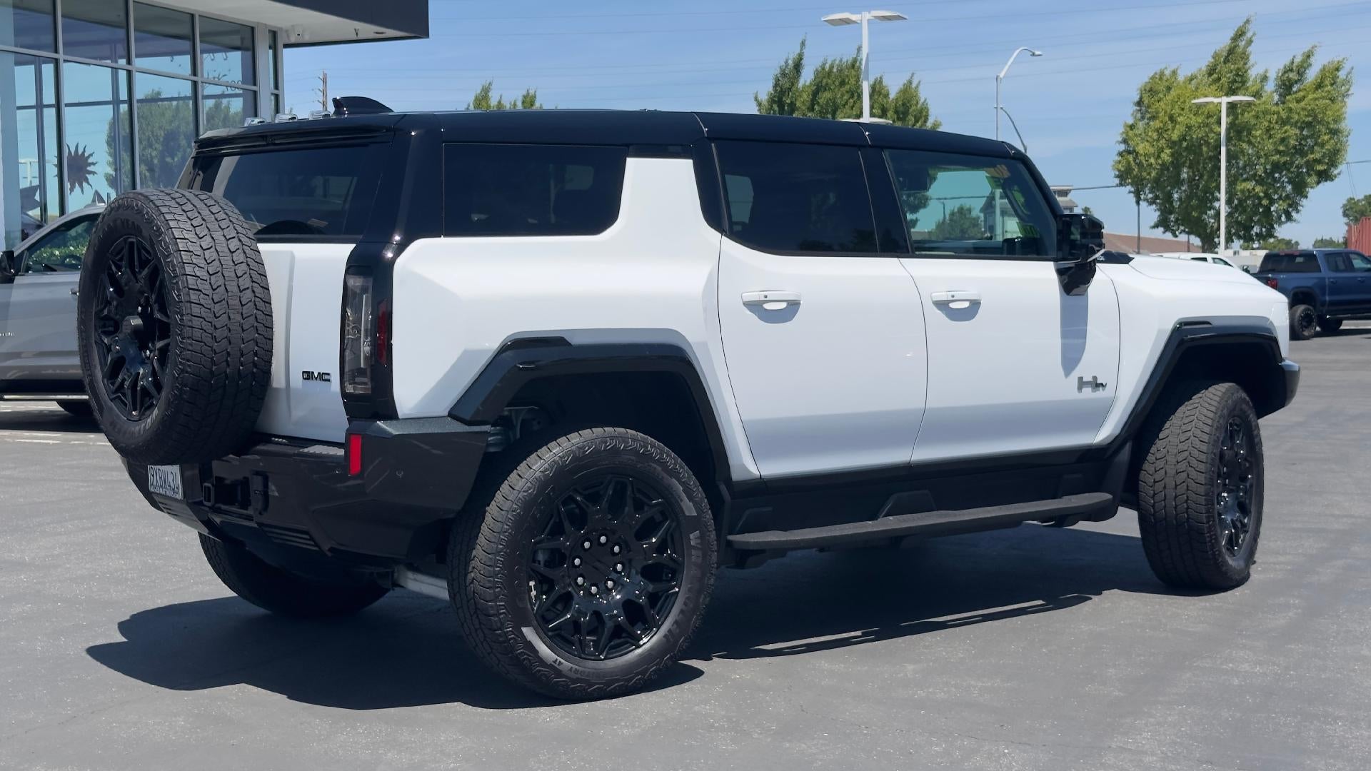 2026 GMC HUMMER EV SUV 2X