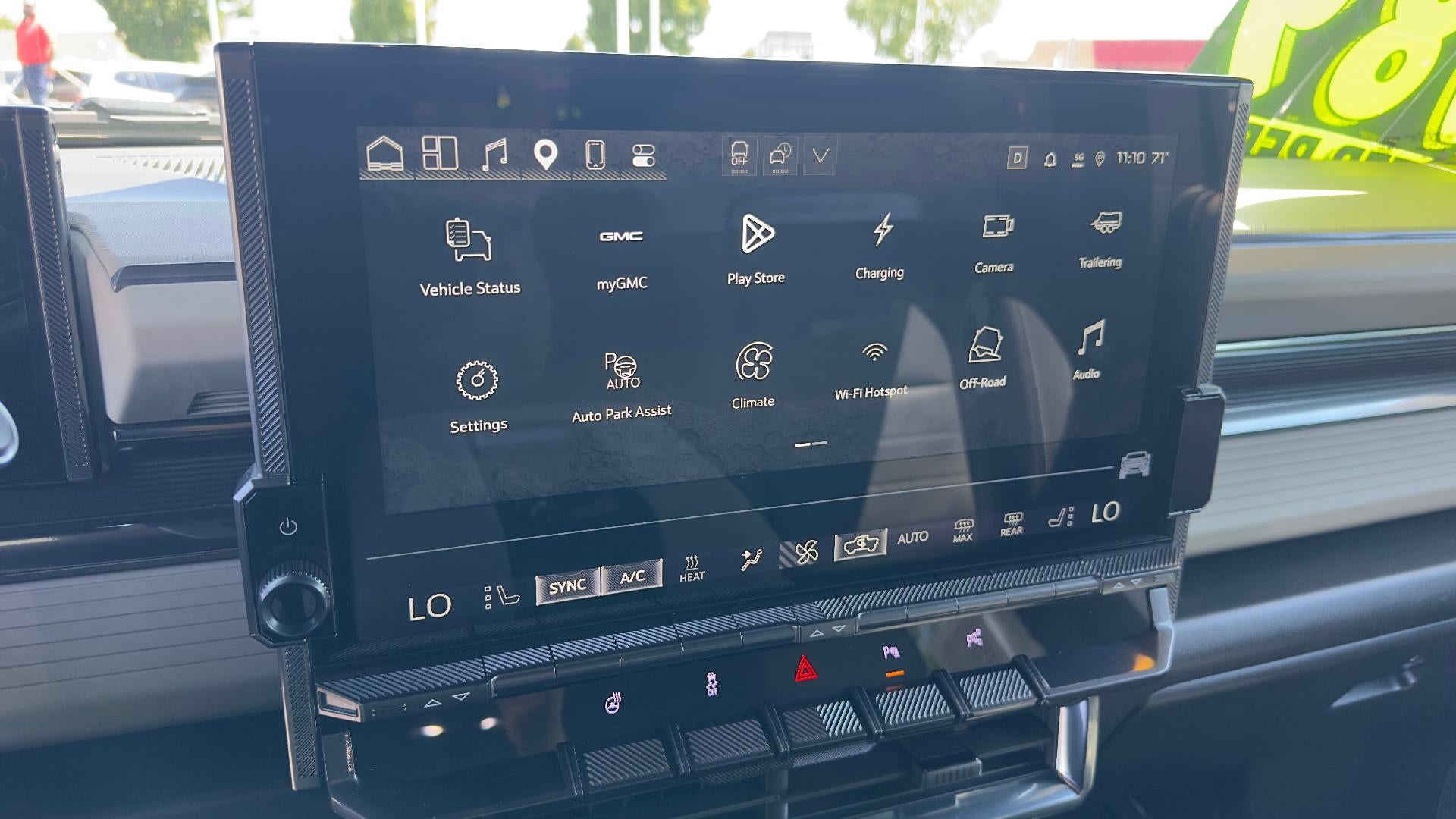2026 GMC HUMMER EV SUV 2X