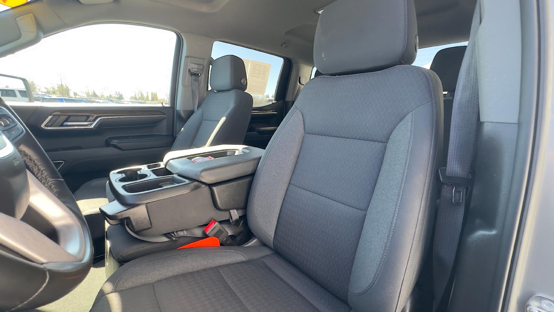 2024 GMC Sierra 1500 SLE