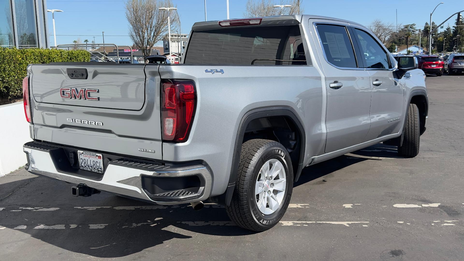 2024 GMC Sierra 1500 SLE