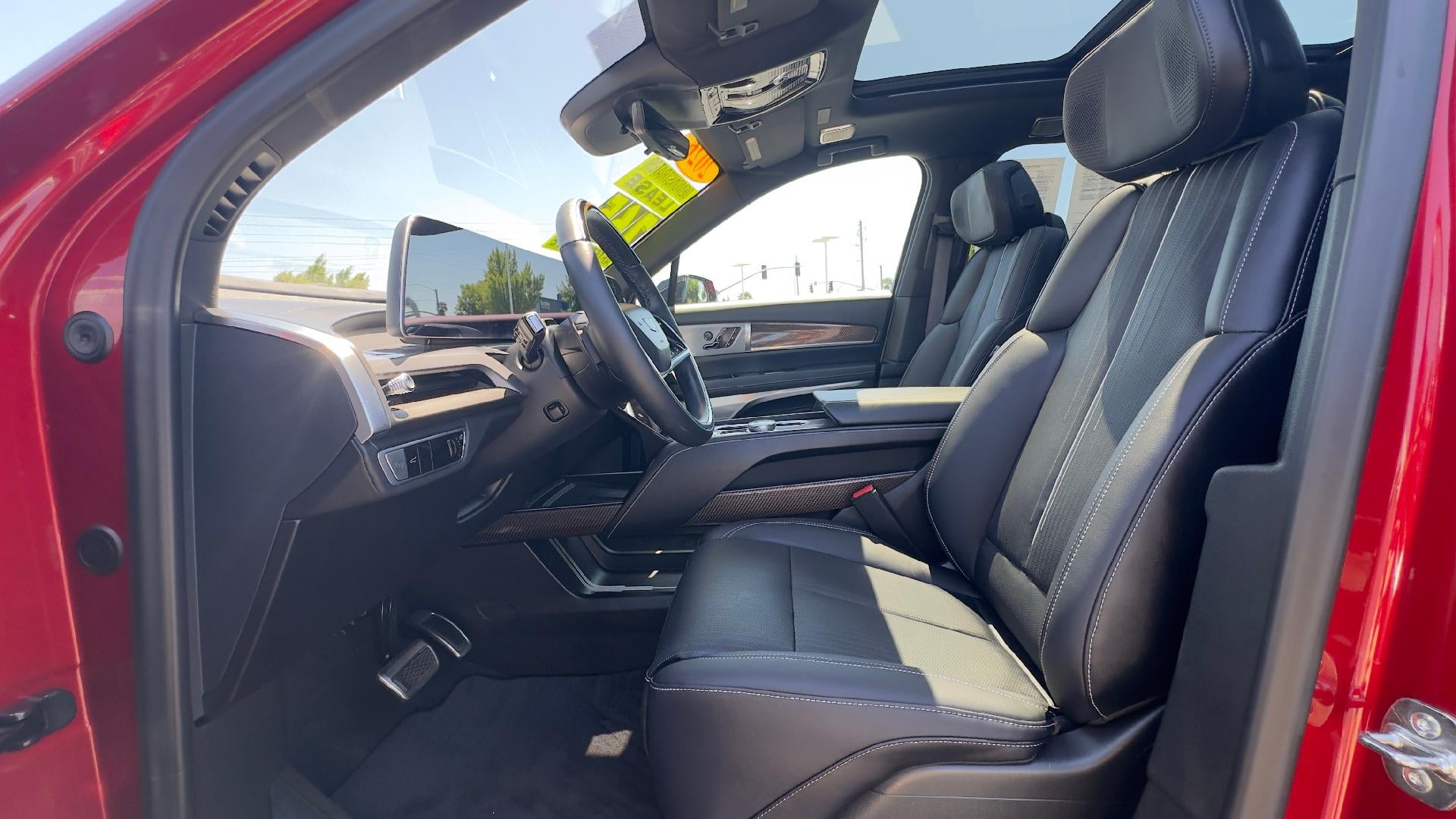 2026 Cadillac VISTIQ Luxury