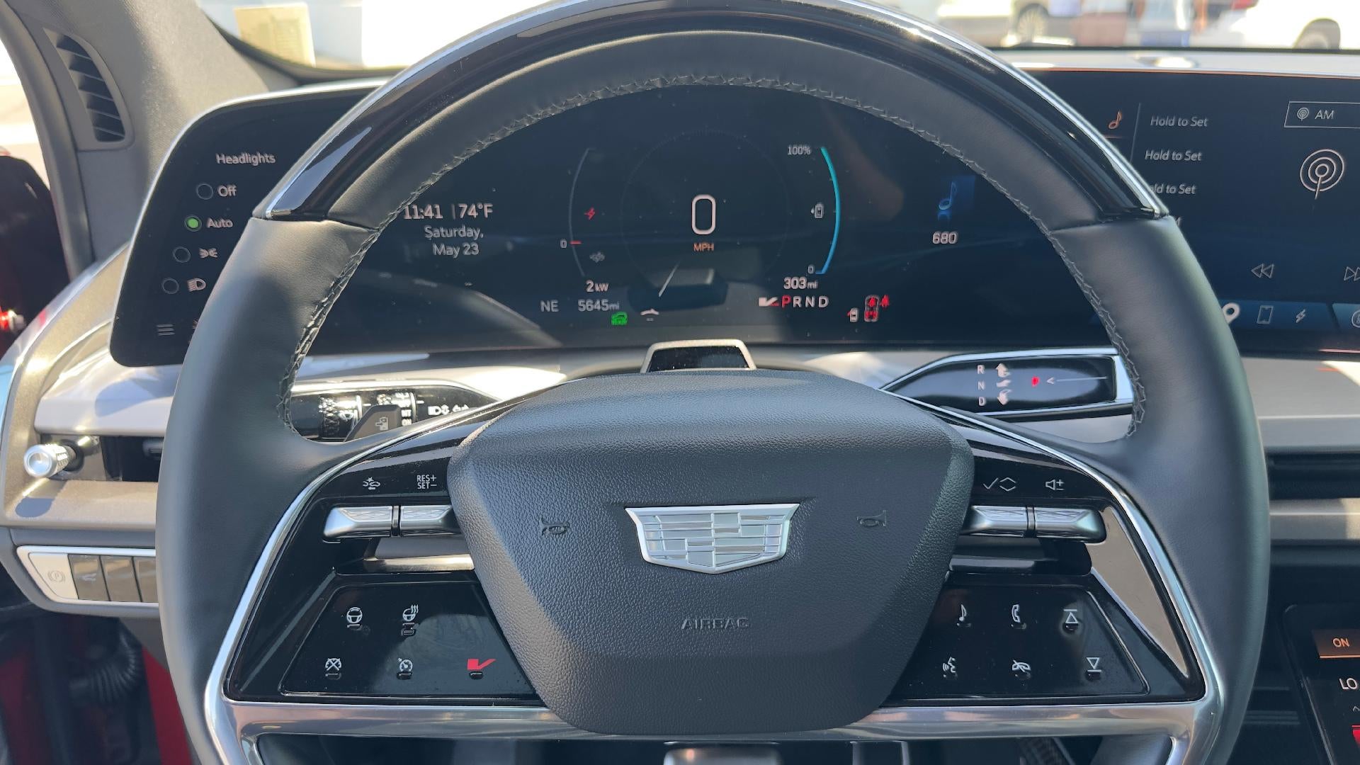 2026 Cadillac VISTIQ Luxury