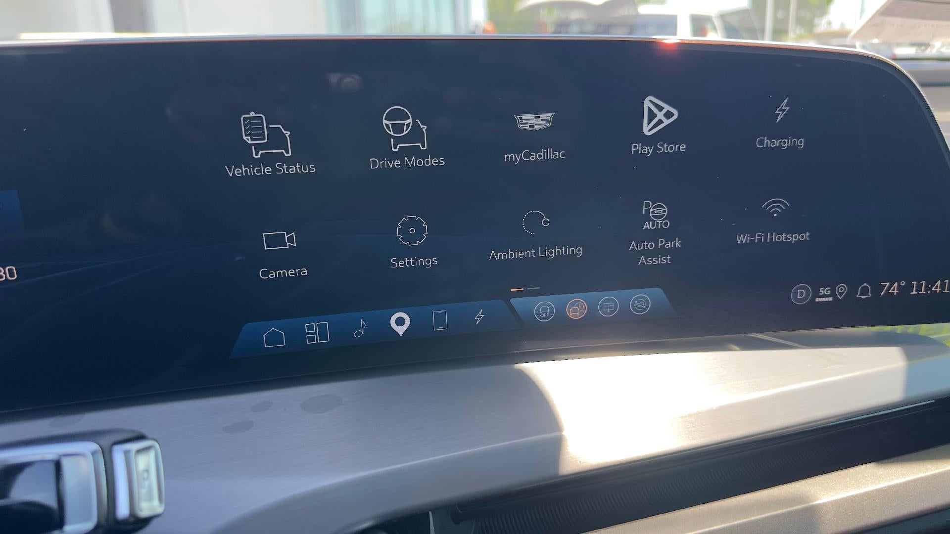 2026 Cadillac VISTIQ Luxury
