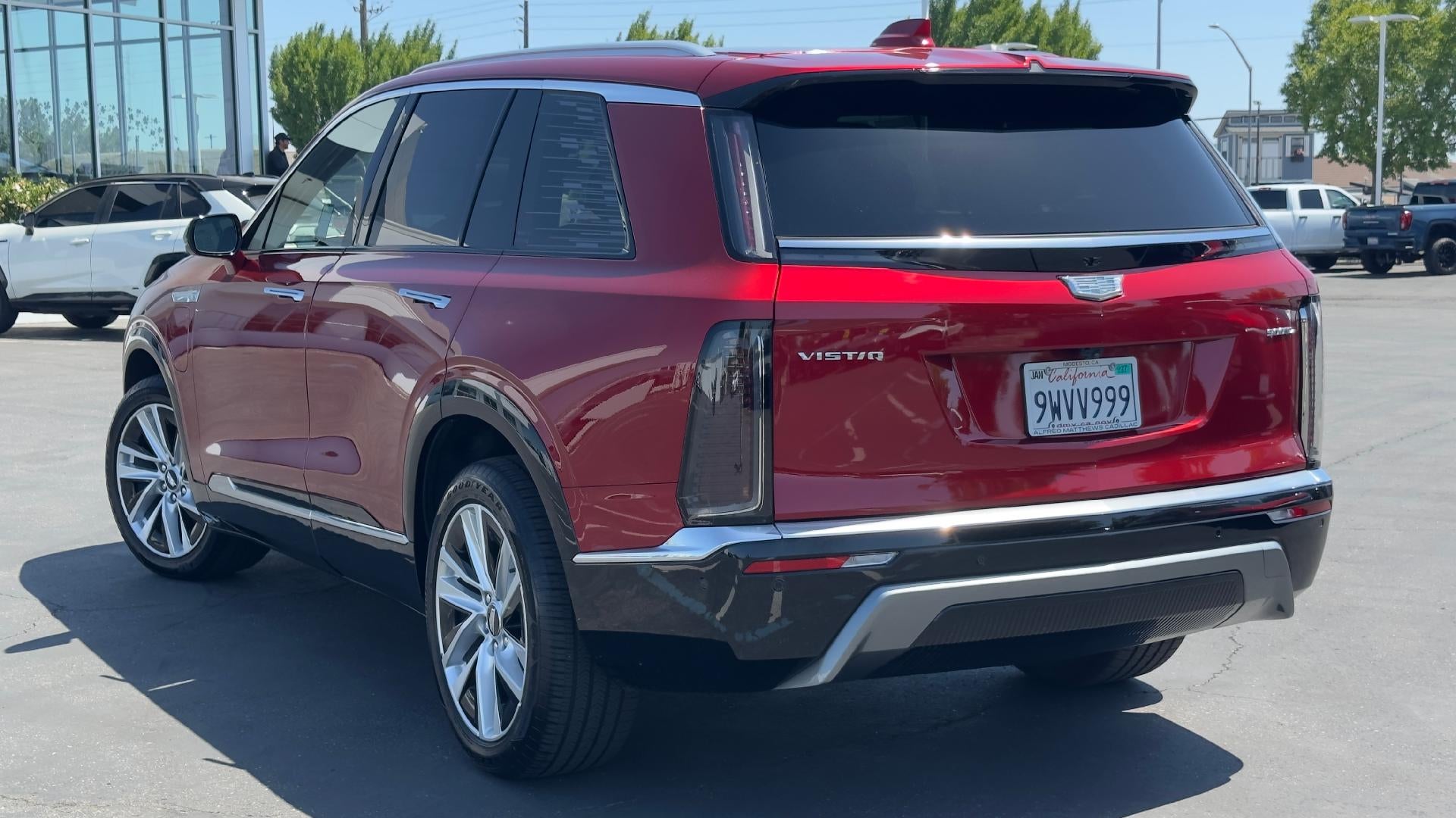 2026 Cadillac VISTIQ Luxury