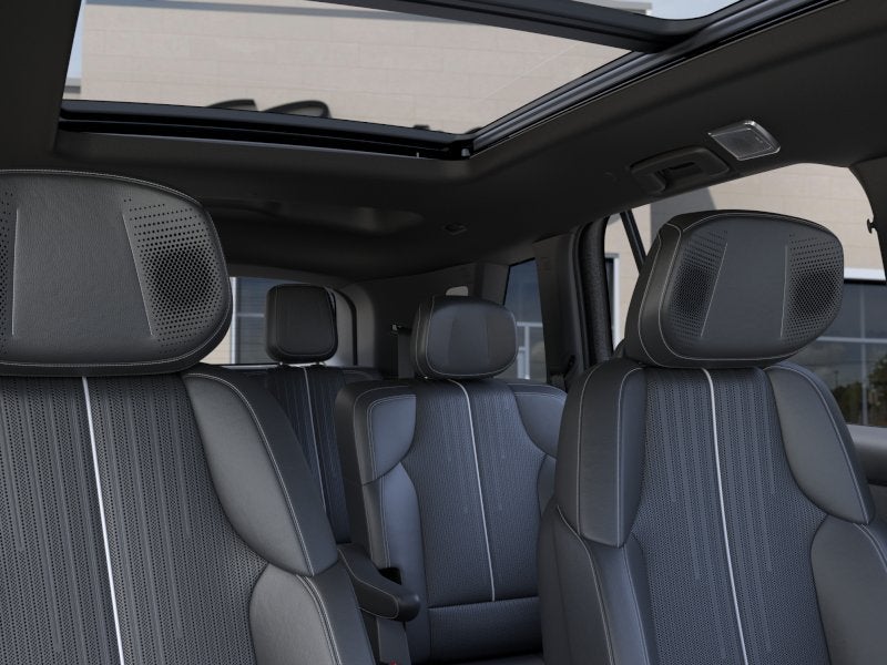 2027 Cadillac VISTIQ Luxury - Photo 24