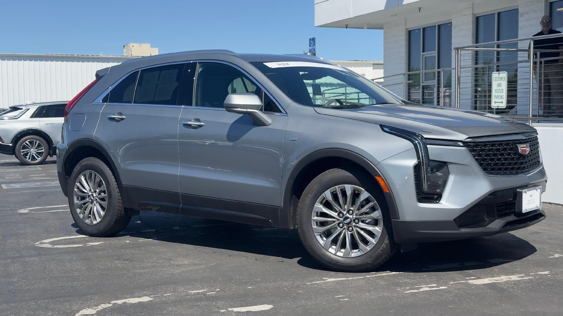 2024 Cadillac XT4 Premium Luxury