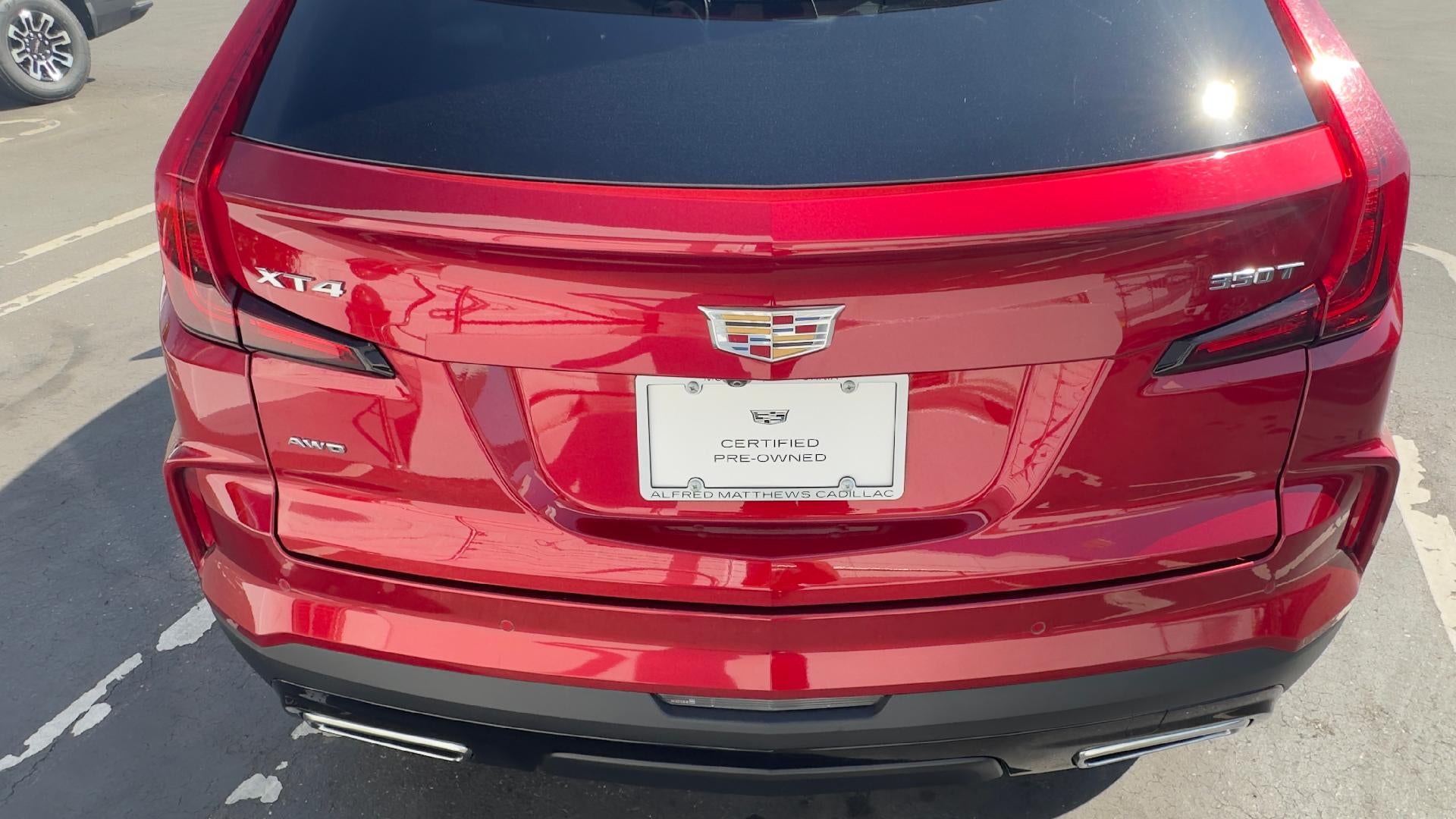 2024 Cadillac XT4 Premium Luxury