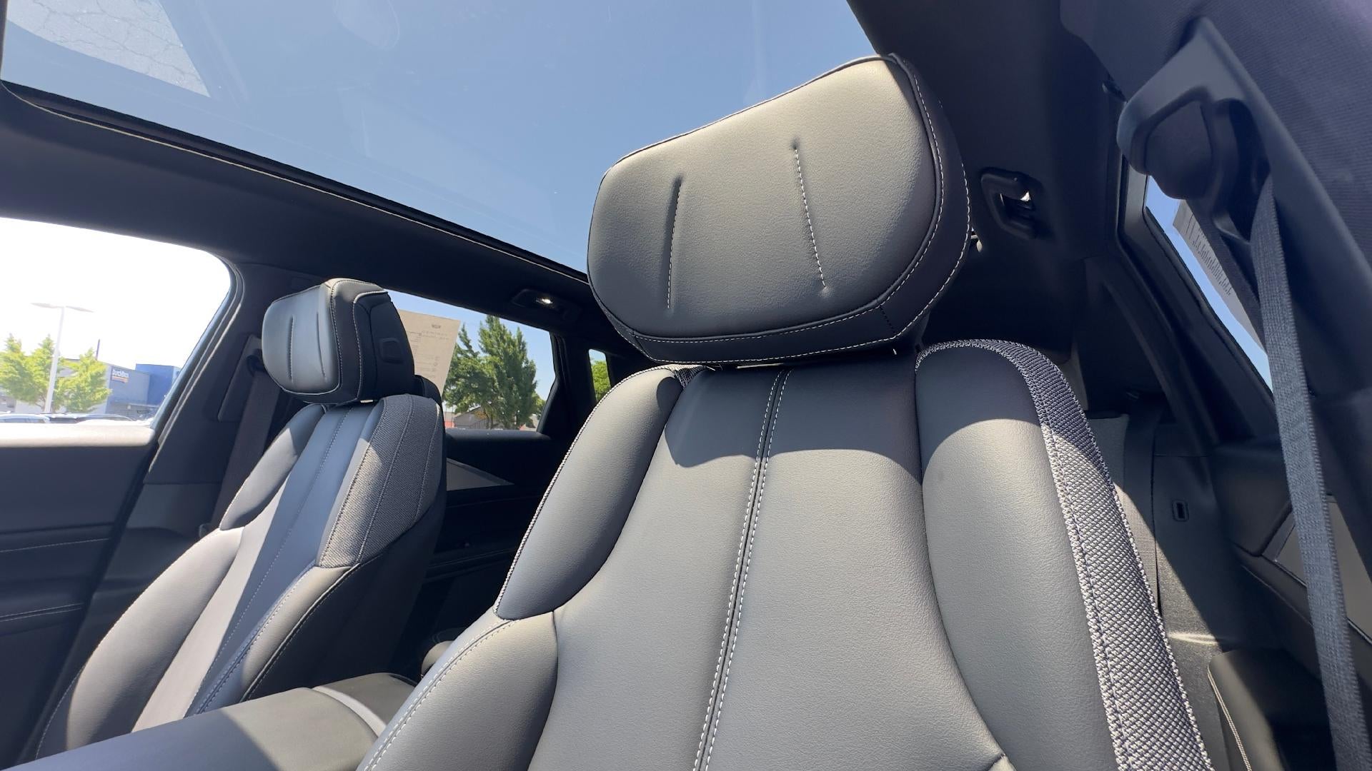 2024 Cadillac LYRIQ Tech