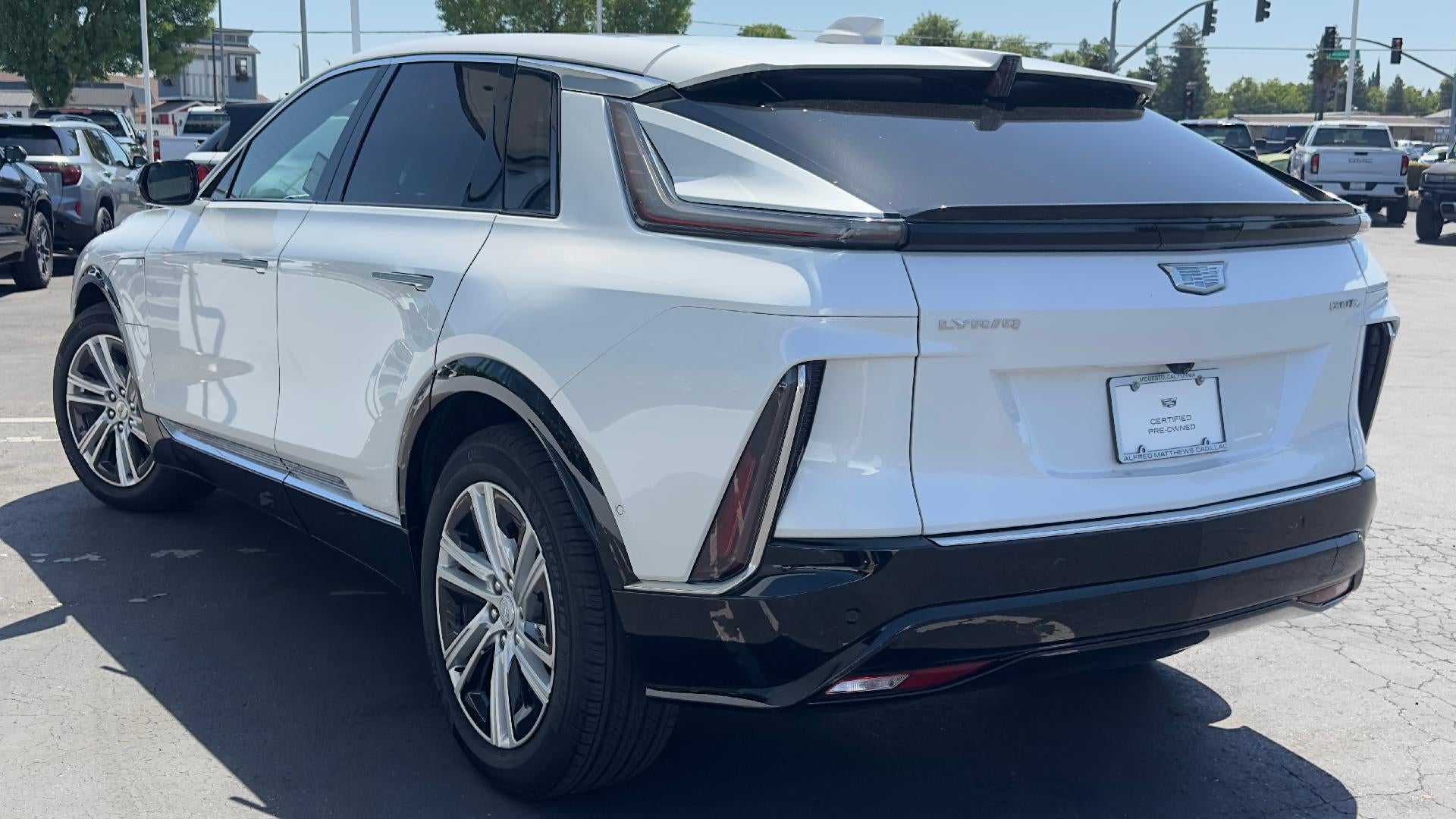 2024 Cadillac LYRIQ Tech