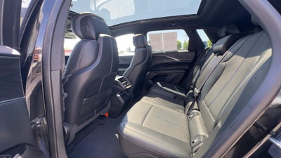 2024 Cadillac LYRIQ Luxury 1