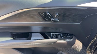 2024 Cadillac LYRIQ Luxury 1