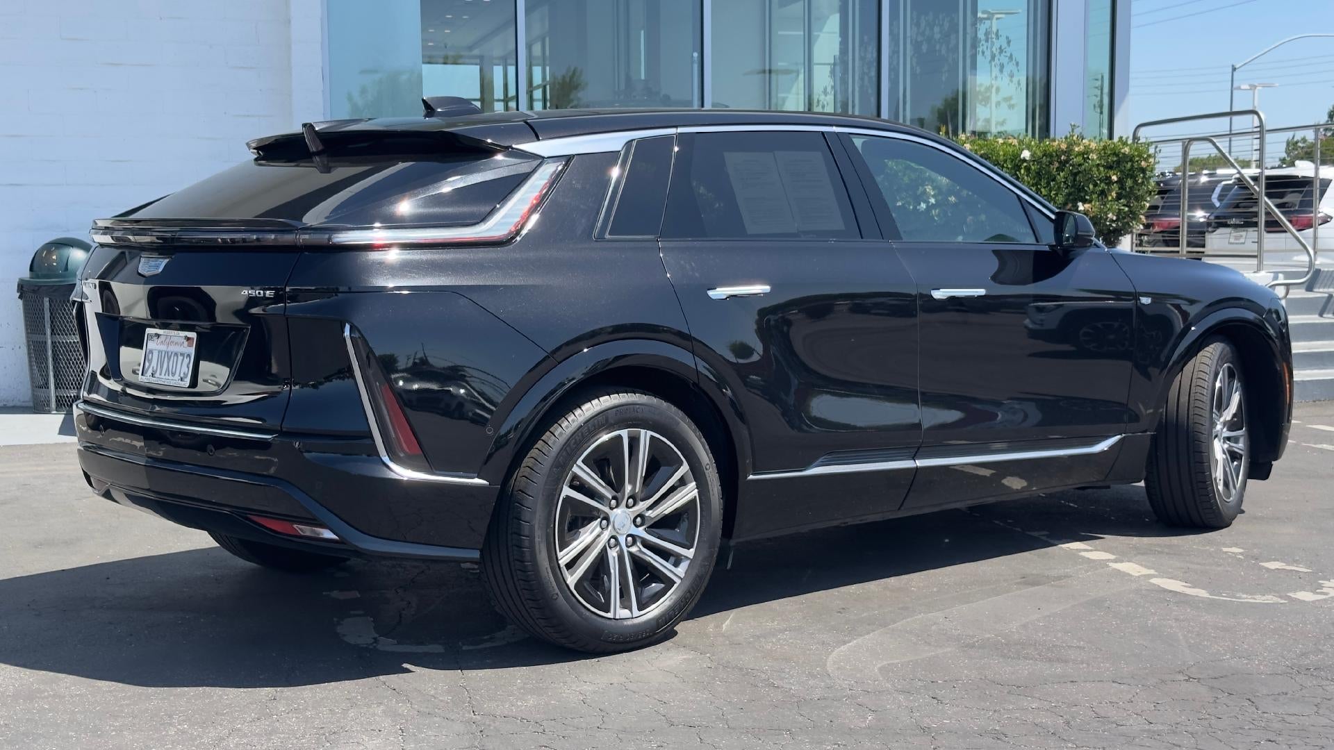 2024 Cadillac LYRIQ Luxury 1