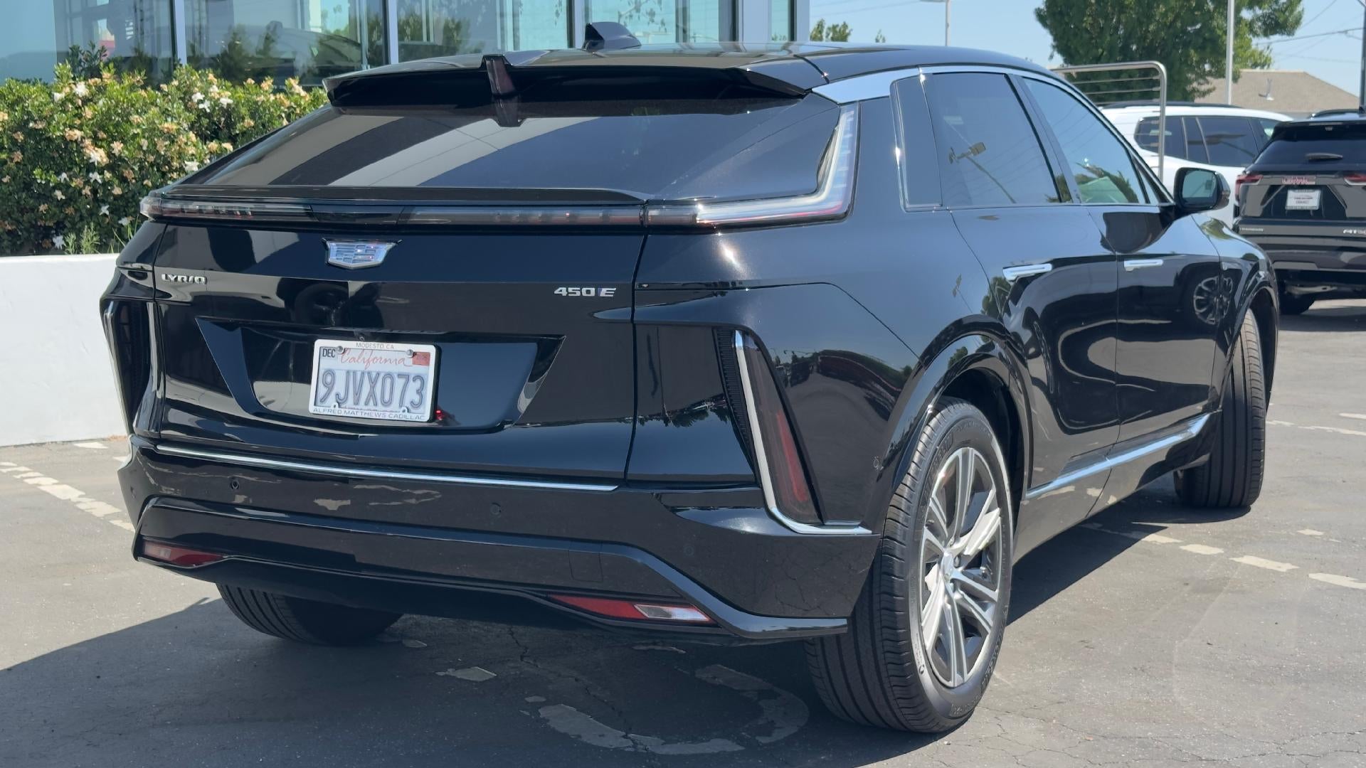 2024 Cadillac LYRIQ Luxury 1