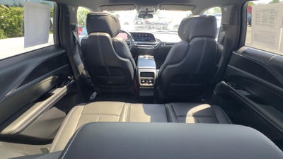2024 Cadillac LYRIQ Luxury 1
