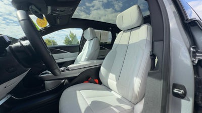 2024 Cadillac LYRIQ Luxury 1