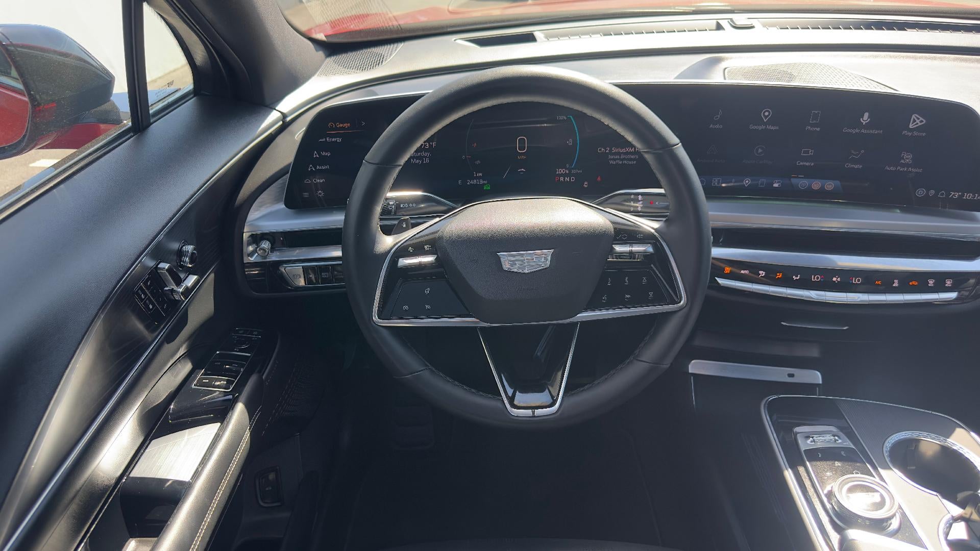 2024 Cadillac LYRIQ Luxury 1