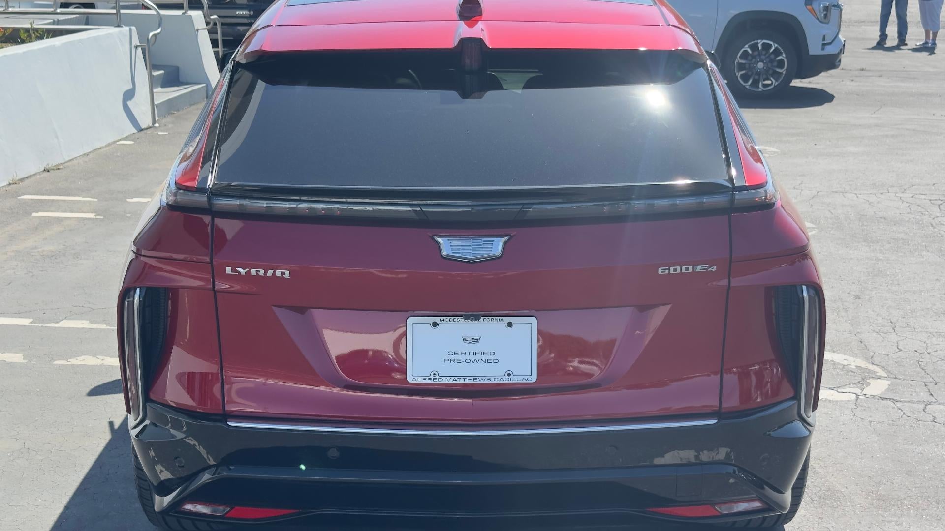 2024 Cadillac LYRIQ Luxury 1