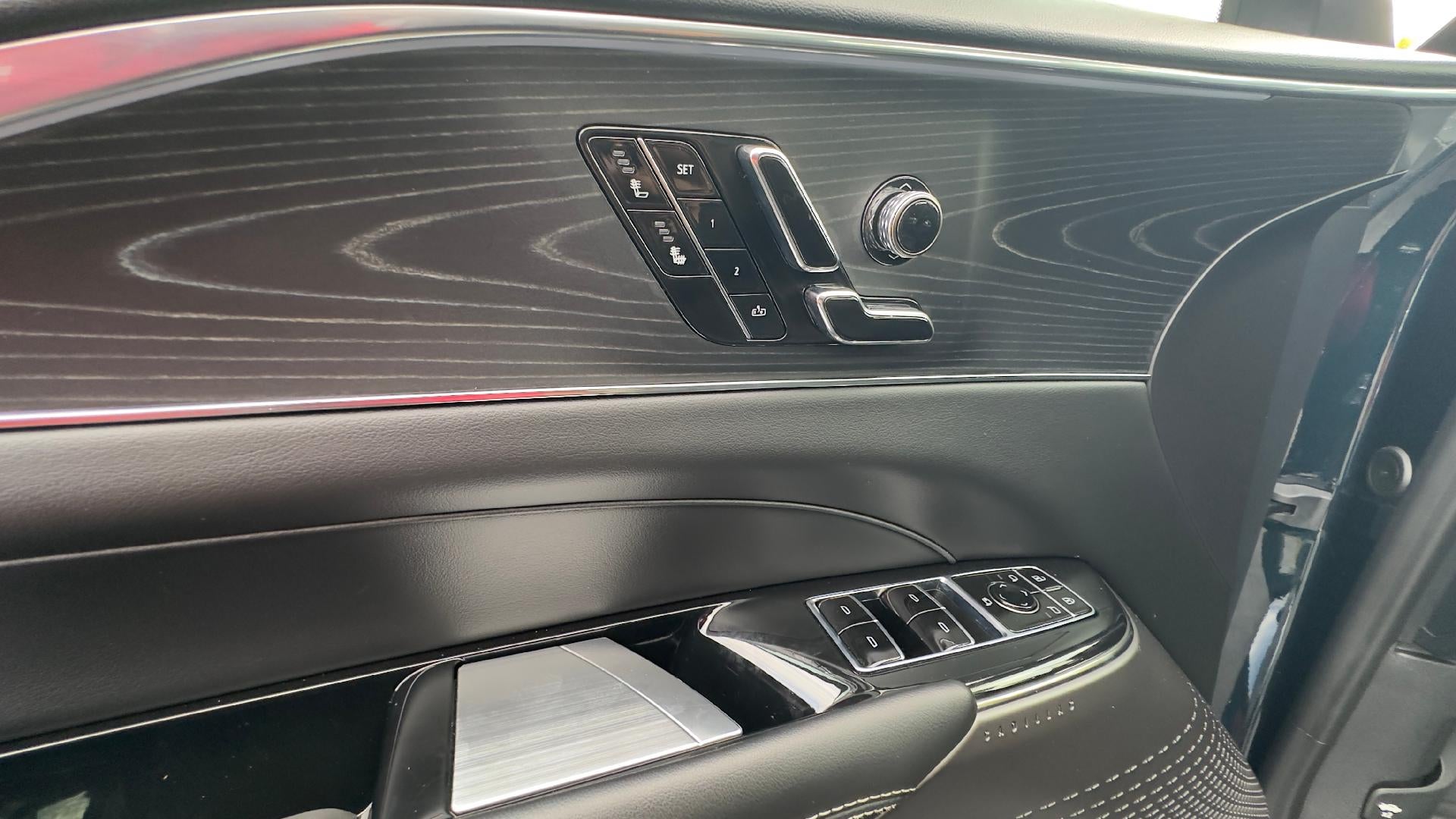 2024 Cadillac LYRIQ Sport 1