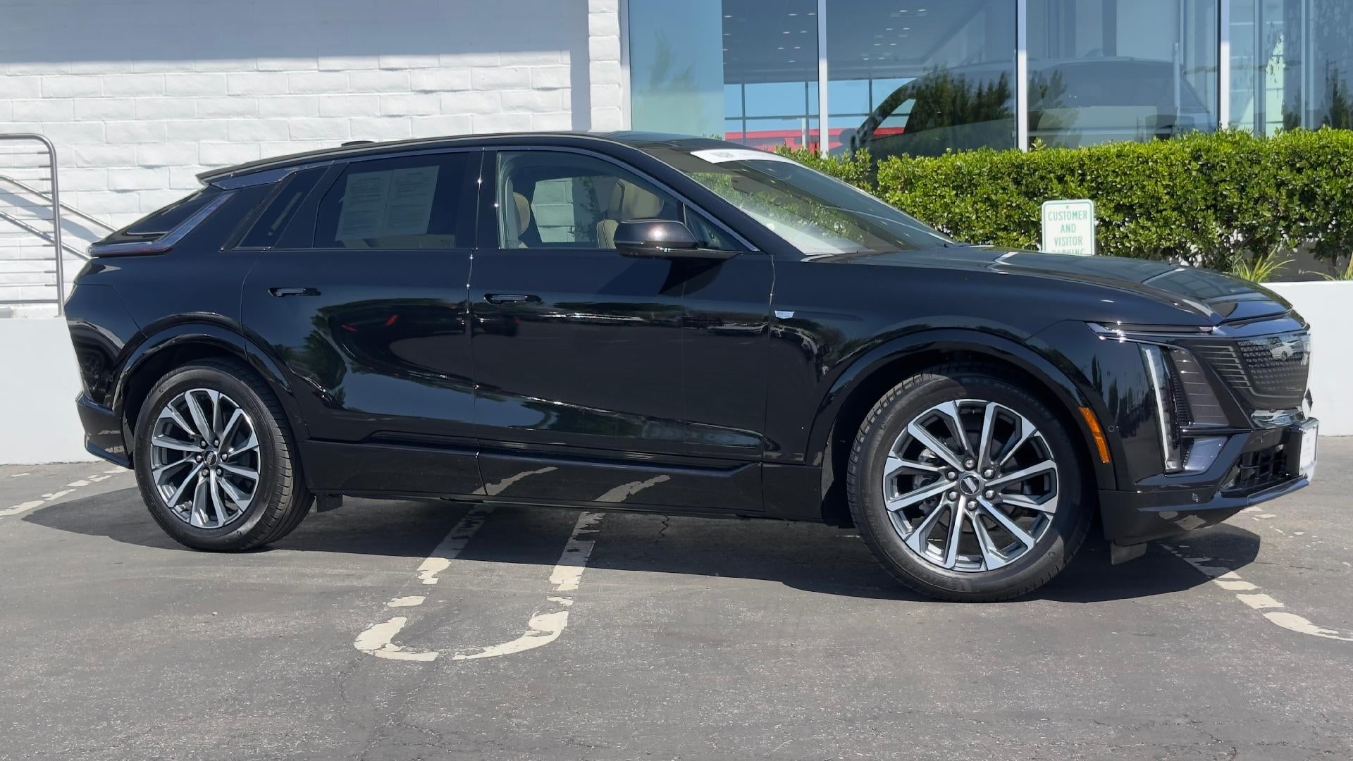 2024 Cadillac LYRIQ Sport 3