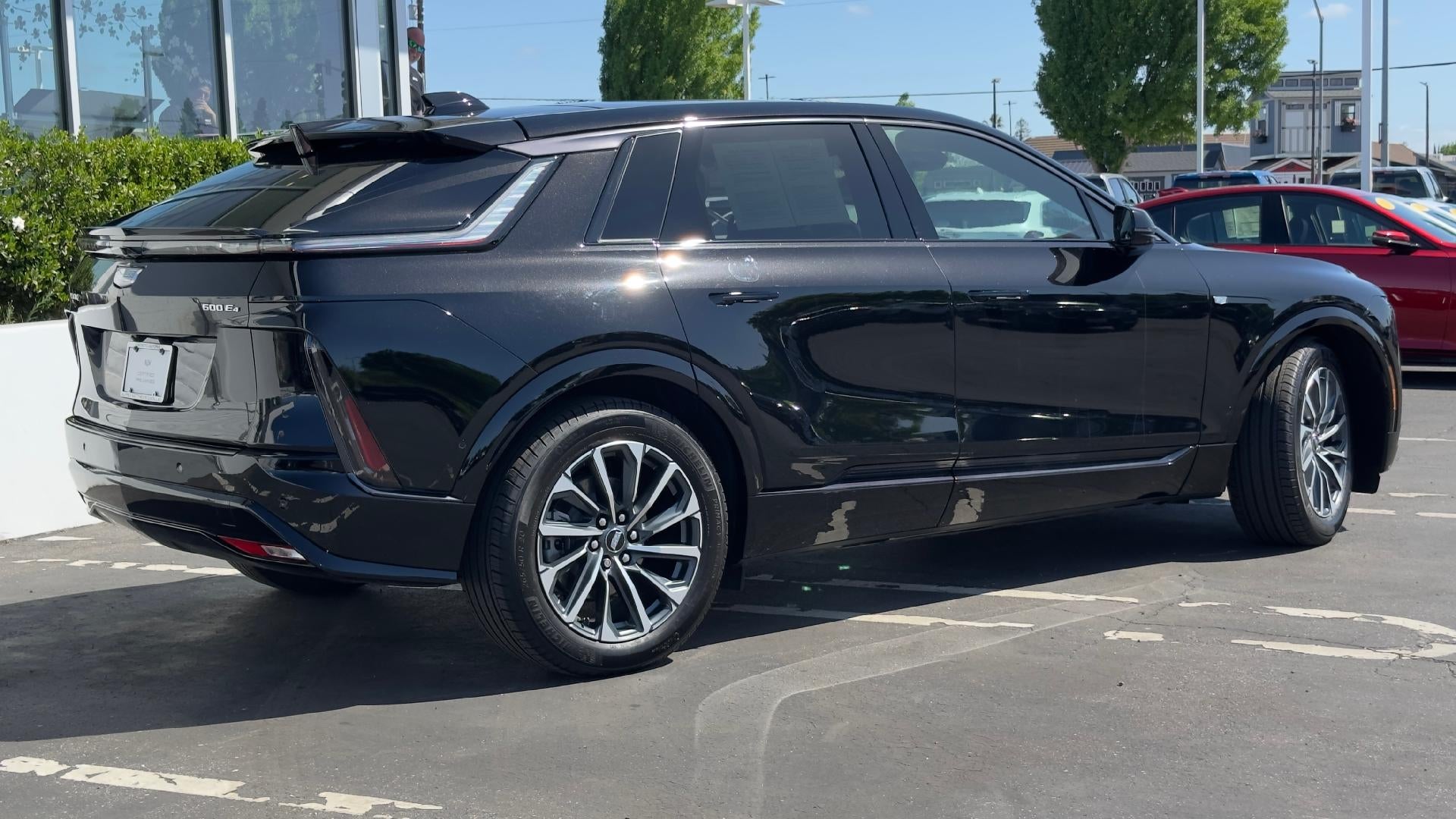 2024 Cadillac LYRIQ Sport 3