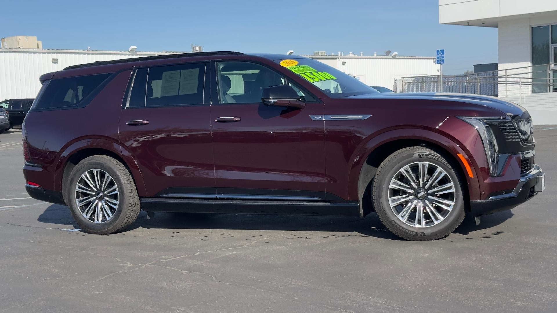 2026 Cadillac ESCALADE IQL Sport