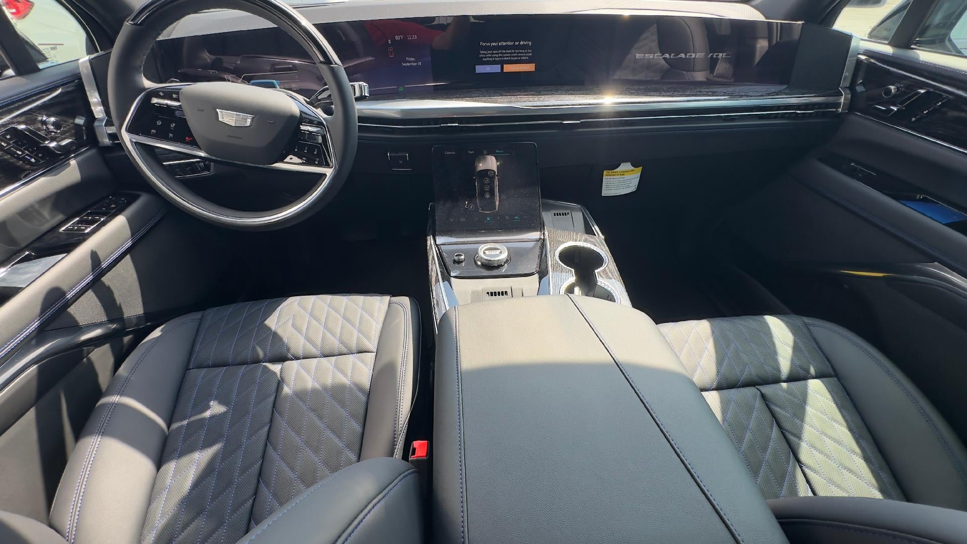 2026 Cadillac ESCALADE IQL Sport