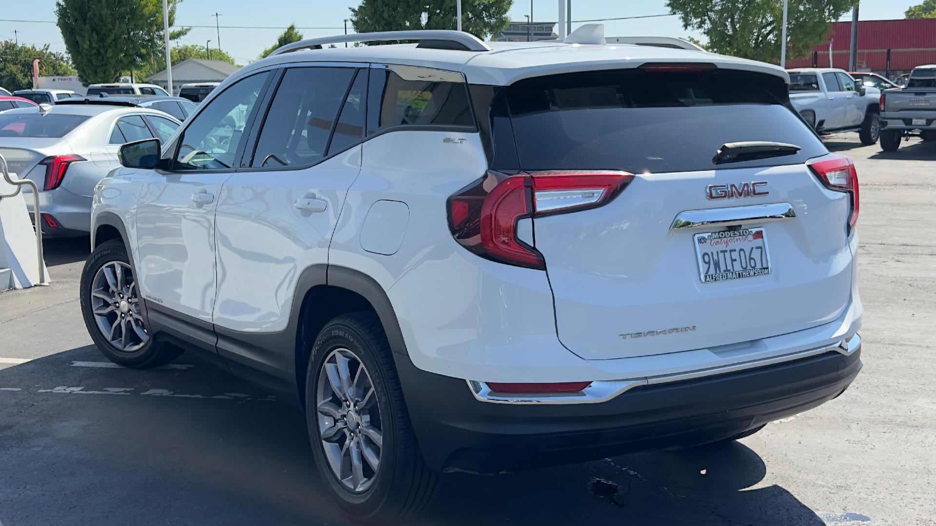 2024 GMC Terrain SLT