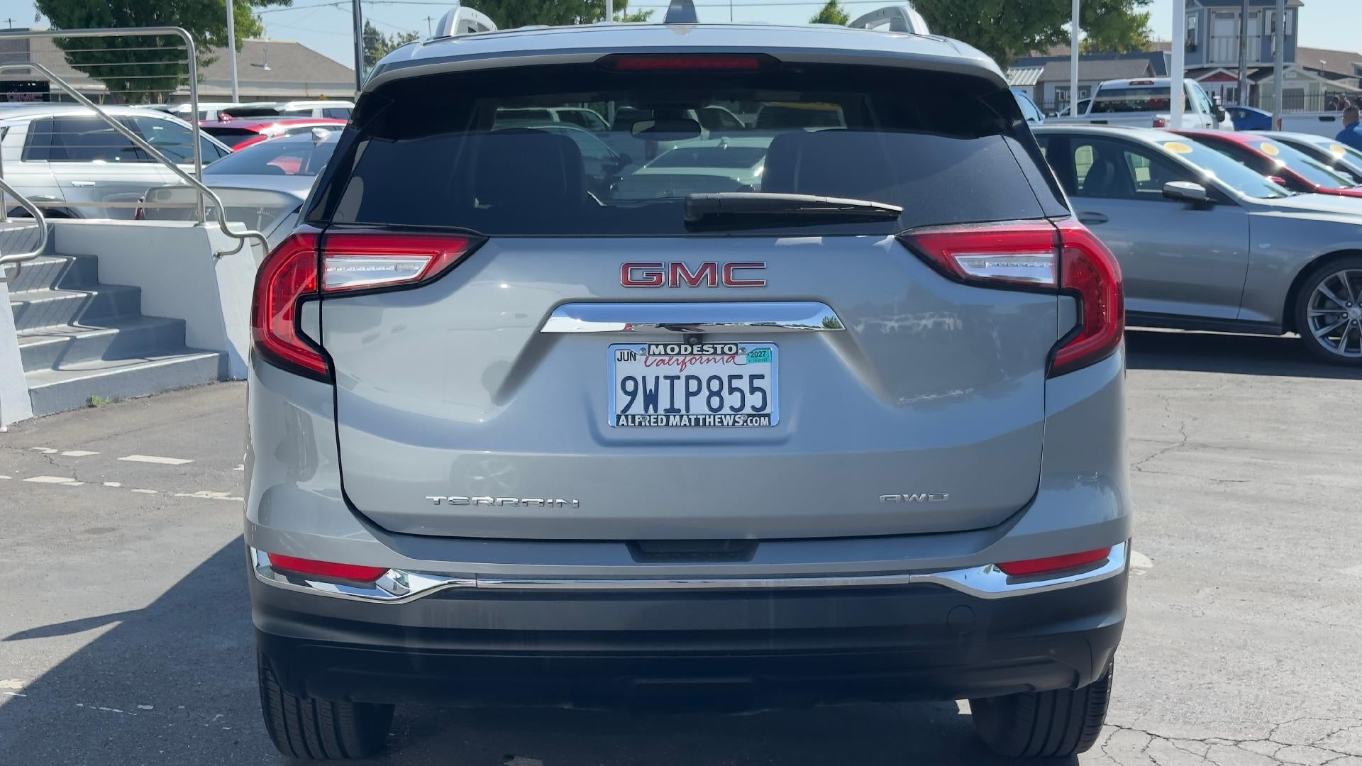 2024 GMC Terrain SLT