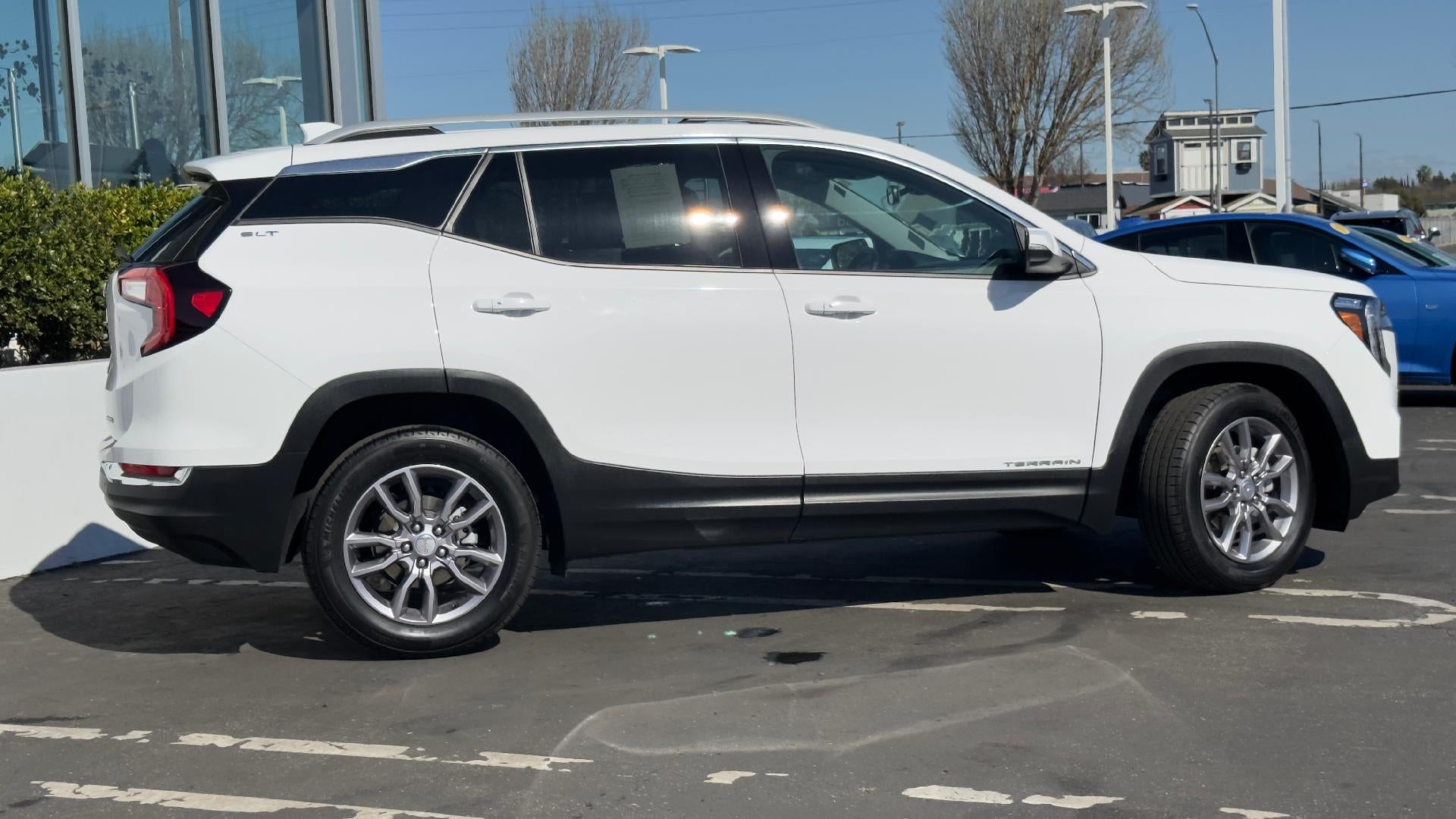 2024 GMC Terrain SLT