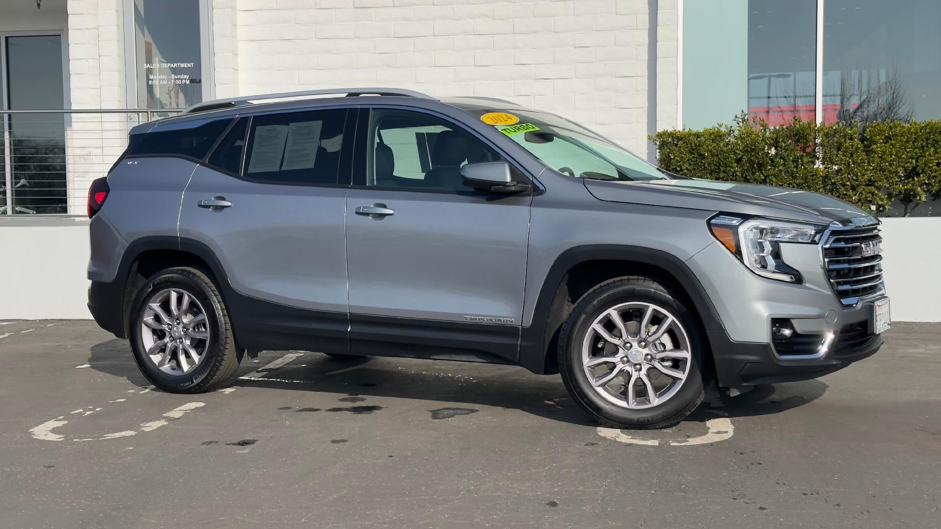 2024 GMC Terrain SLT