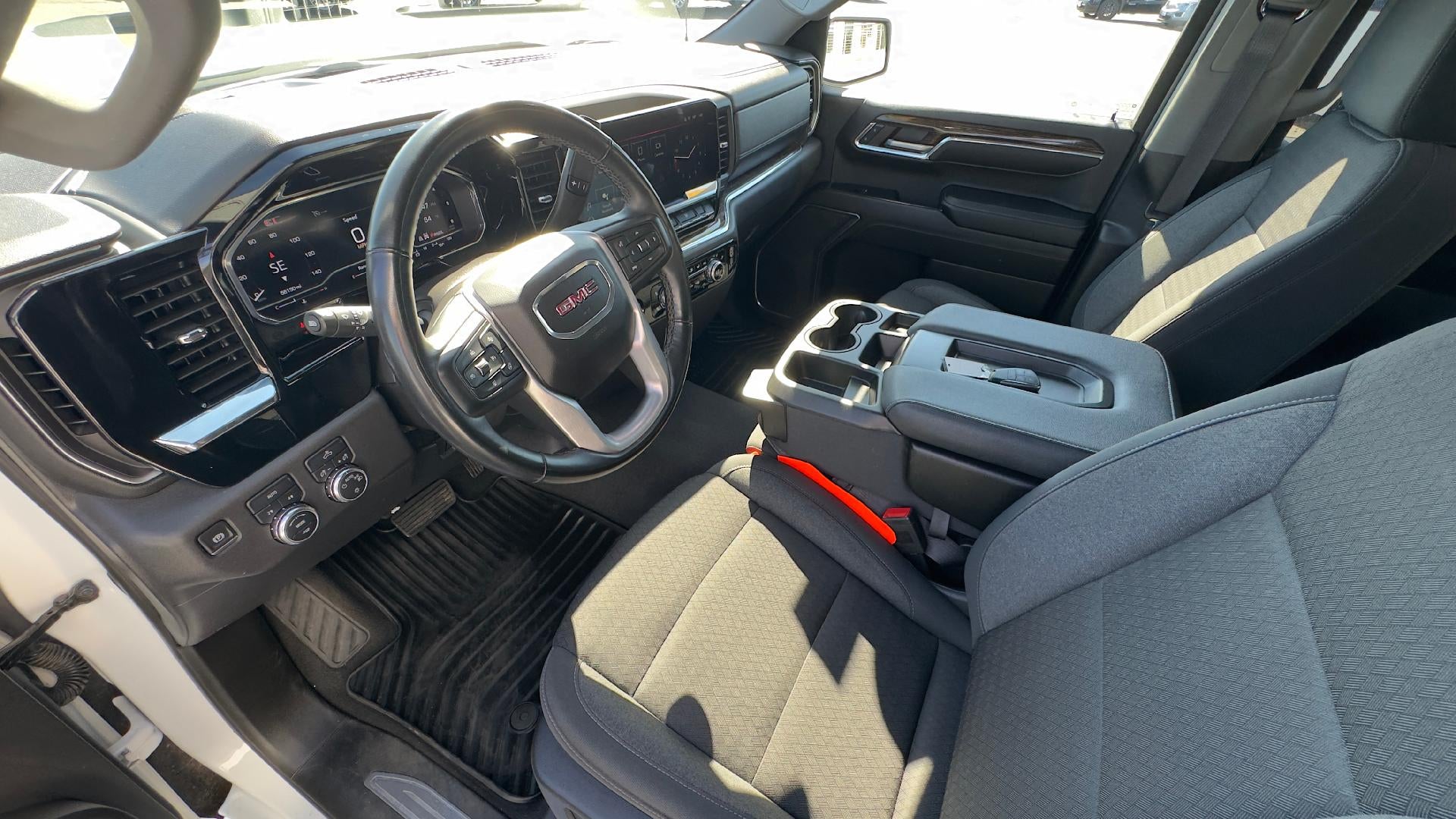 2024 GMC Sierra 1500 SLE