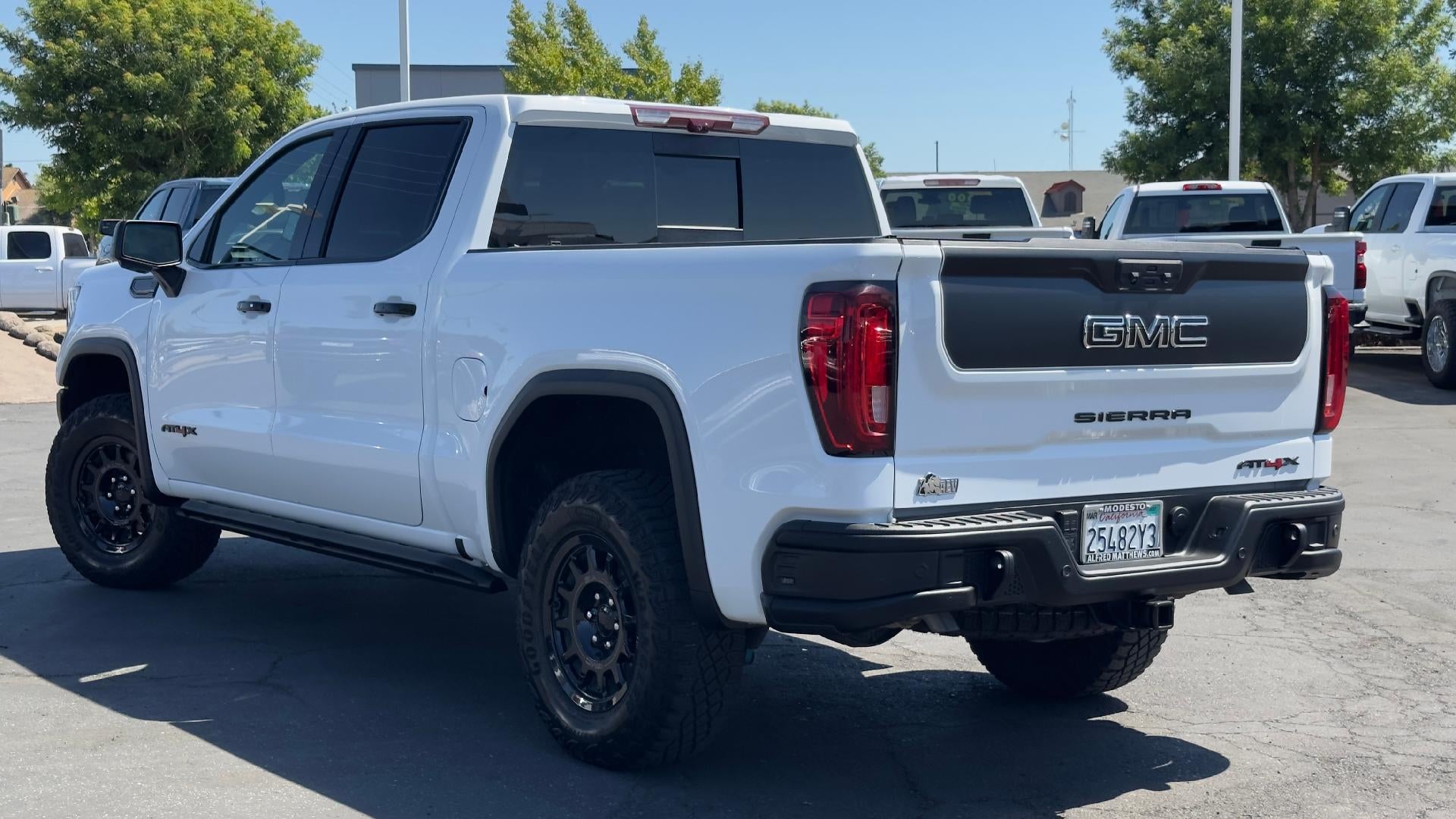 2024 GMC Sierra 1500 AT4X