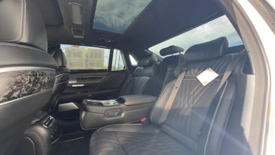 2024 Genesis G90 e-SC