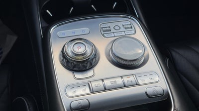 2024 Genesis G90 e-SC