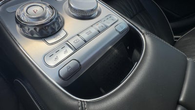 2024 Genesis G90 e-SC